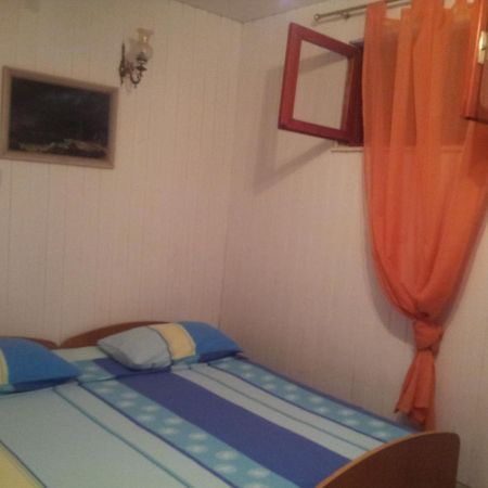 Appartamento Zora Seget Vranjica Esterno foto