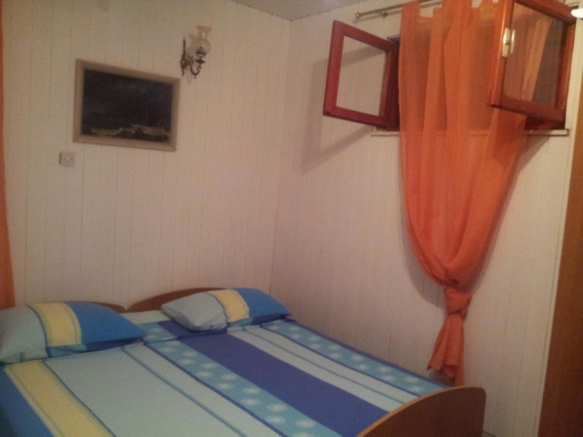 Appartamento Zora Seget Vranjica Esterno foto